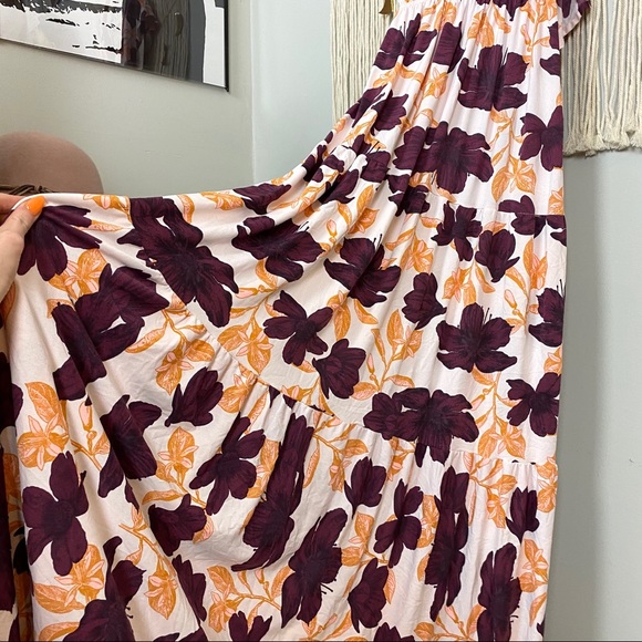 Maaji NWT Floral Backless Tiered Maxi Dress Size Small - Picture 6 of 13